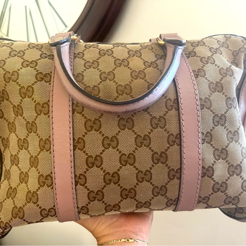 Authentic Gucci Pink Medium Size Beautiful Purse